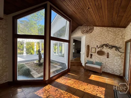 Property Slideshow image 3 of 21 | 26 hemingway dr, Savannah, GA, 31411