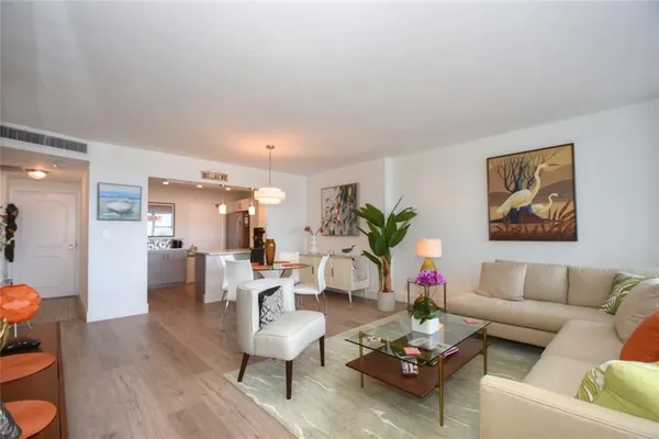 Property Slideshow image 3 of 34 | 3333 ne 34th st 1011, Fort Lauderdale, FL, 33308