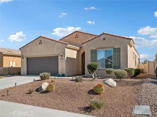 Property Slideshow image 3 of 31 | 10549 green valley rd, Apple Valley, CA, 92308