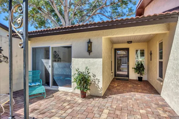 Property Slideshow image 3 of 29 | 3416 montilla ct 8405, Sarasota, FL, 34232