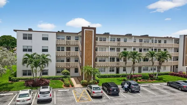 Property Slideshow image 2 of 28 | 1036 guildford b # 1036, Boca Raton, FL, 33434