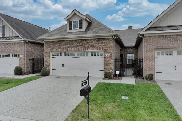 Property Slideshow image 2 of 39 | 116 bellingdon dr, Gallatin, TN, 37066