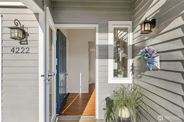 Property Slideshow image 3 of 40 | 4222 221st pl 1081, Issaquah, WA, 98029