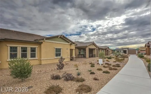 Property Slideshow image 2 of 24 | 722 orange plume walk, Henderson, NV, 89011