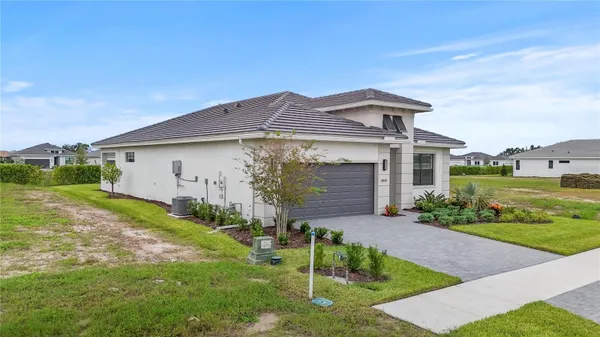 Property Slideshow image 2 of 61 | 18119 cresswind ter, Lakewood Ranch, FL, 34211