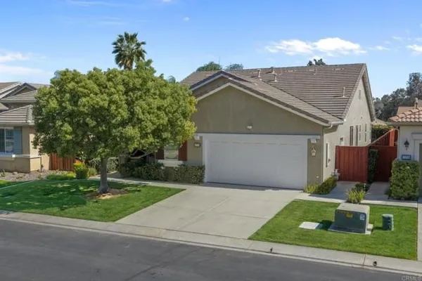 Property Slideshow image 2 of 58 | 7775 gibson cir, Hemet, CA, 92545