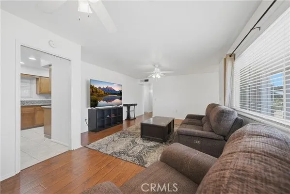 Property Slideshow image 2 of 38 | 28561 middlebury, Sun City, CA, 92586