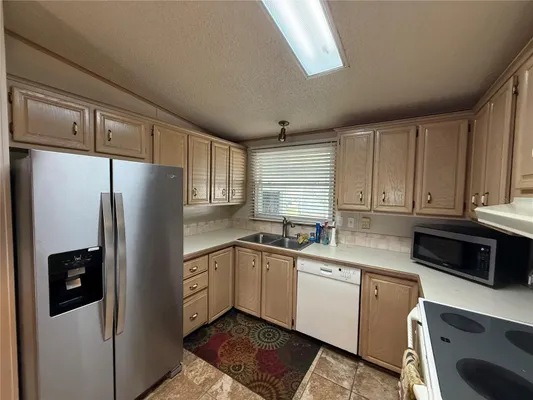 Property Slideshow image 3 of 26 | 805 oak blvd, Wildwood, FL, 34785