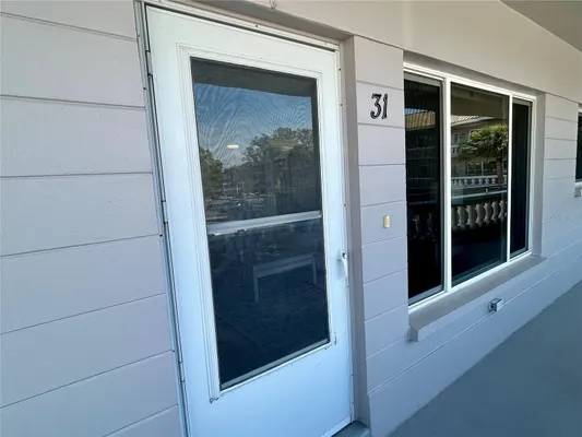 Property Slideshow image 3 of 59 | 2461 rhodesian dr 31, Clearwater, FL, 33763