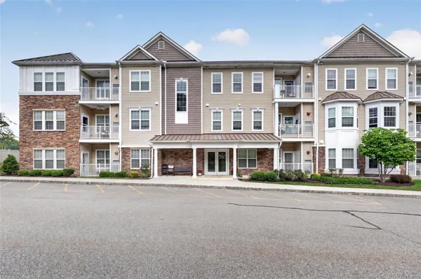 Property Slideshow image 2 of 49 | 2 blair heights 3323, Carmel, NY, 10512