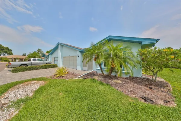 Property Slideshow image 3 of 85 | 2620 locksley st # 261, Sun City Center, FL, 33573