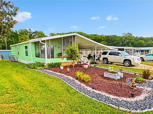 Property Slideshow image 2 of 21 | 413 s timber trl, Wildwood, FL, 34785