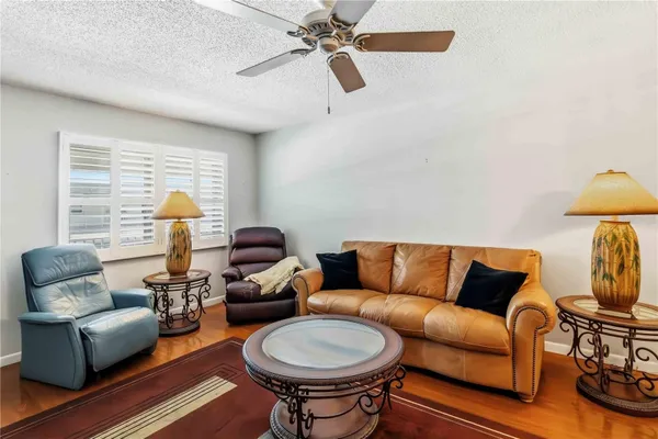 Property Slideshow image 3 of 44 | 5347 81st ln 24, St Petersburg, FL, 33709