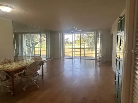 Property Slideshow image 3 of 13 | 7461 w country club dr 201, Sarasota, FL, 34243