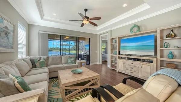 Property Slideshow image 3 of 72 | 5572 sentiero dr, Nokomis, FL, 34275
