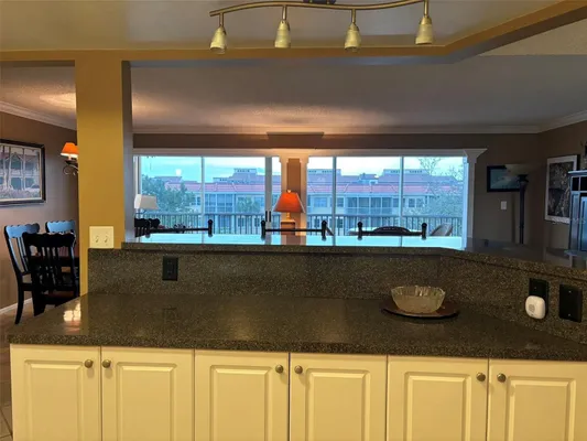 Property Slideshow image 2 of 19 | 1325 s portofino dr 309, Sarasota, FL, 34242