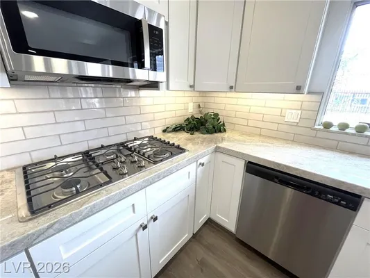 Property Slideshow image 3 of 47 | 8500 linderwood dr, Las Vegas, NV, 89134