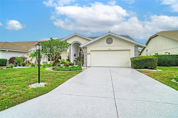 Property Slideshow image 2 of 69 | 6604 stone river rd, Bradenton, FL, 34203