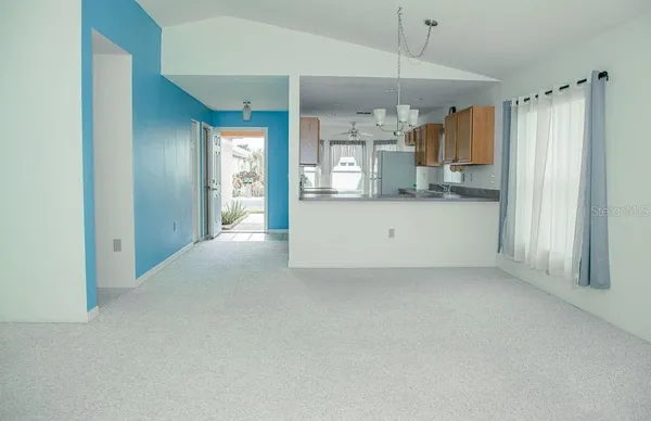 Property Slideshow image 3 of 51 | 260 lake suzanne dr, Lake Wales, FL, 33859