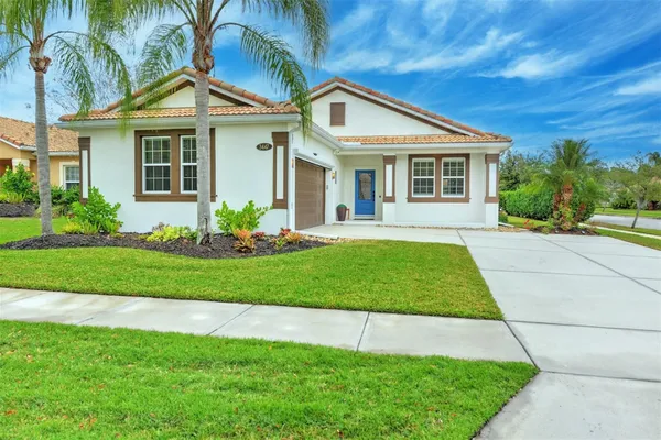 Property Slideshow image 3 of 47 | 3447 luna bella ln, New Smyrna Beach, FL, 32168