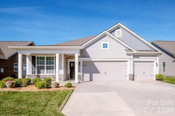 Property Slideshow image 2 of 45 | 122 coddle way, Mooresville, NC, 28115