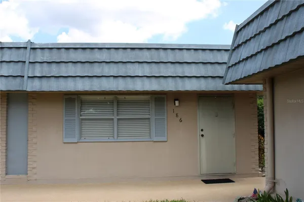 Property Slideshow image 2 of 27 | 1802 bedford ter 186, Sun City Center, FL, 33573