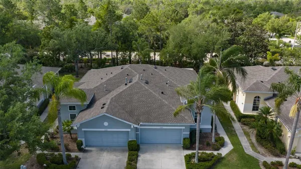 Property Slideshow image 3 of 92 | 2082 sifield greens way 3, Sun City Center, FL, 33573