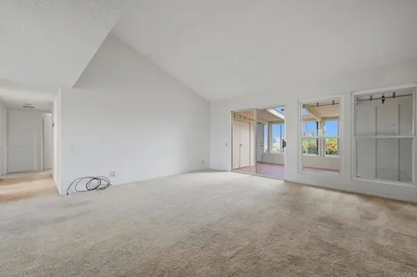 Property Slideshow image 3 of 30 | 3685 vista campana 41, Oceanside, CA, 92057
