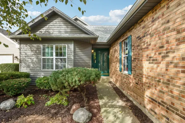 Property Slideshow image 3 of 39 | 13434 redberry cir, Plainfield, IL, 60544