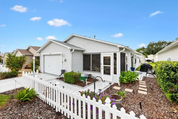 Property Slideshow image 2 of 38 | 3541 roanoke st, The Villages, FL, 32162