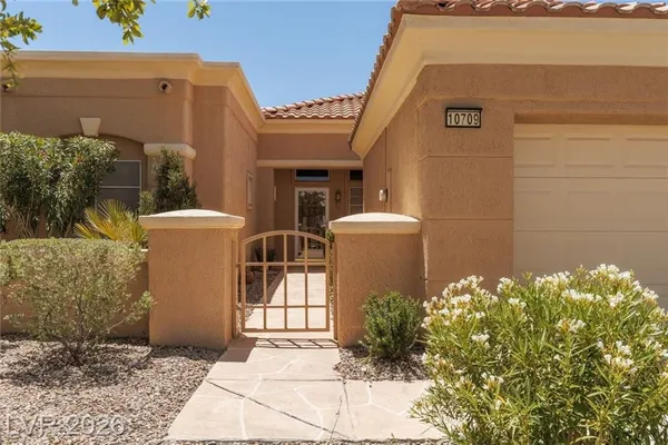 Property Slideshow image 3 of 48 | 10709 mission lakes ave, Las Vegas, NV, 89134