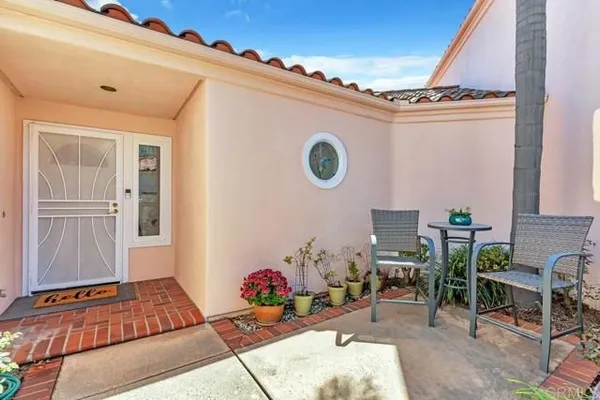 Property Slideshow image 3 of 34 | 1212 via portovecchio, San Marcos, CA, 92078