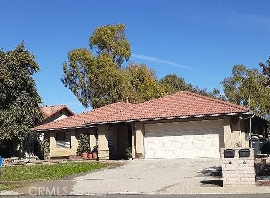 Property Slideshow image 3 of 41 | 1484 pepper tree dr, Hemet, CA, 92545