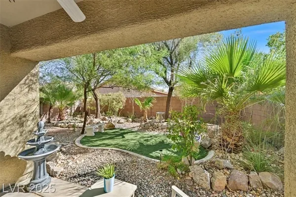 Property Slideshow image 3 of 37 | 6097 falconer ave, Las Vegas, NV, 89122