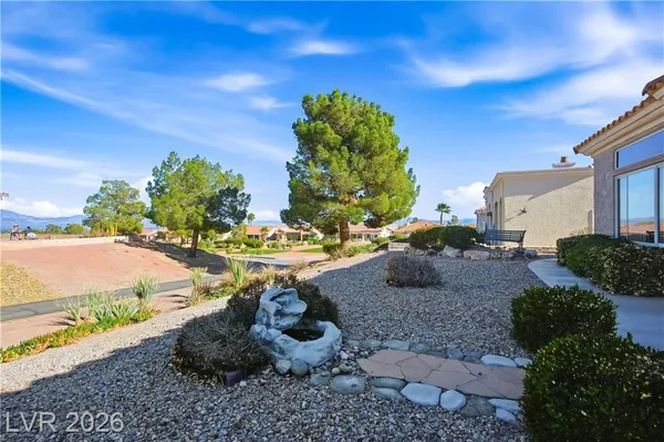 Property Slideshow image 3 of 63 | 10008 button willow dr, Las Vegas, NV, 89134