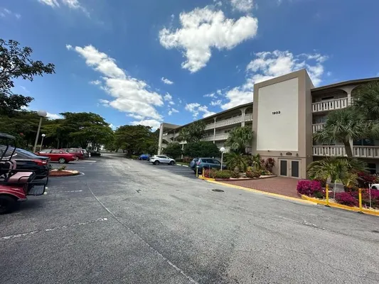 Property Slideshow image 2 of 15 | 1903 bermuda cir e3, Coconut Creek, FL, 33066