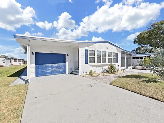 Property Slideshow image 3 of 48 | 1570 heather hill dr, Lakeland, FL, 33810