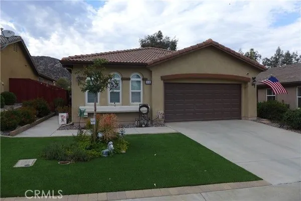 Property Slideshow image 2 of 22 | 8840 duval ln, Hemet, CA, 92545