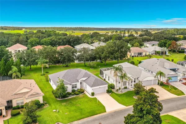 Property Slideshow image 3 of 54 | 24100 peekskill st, Leesburg, FL, 34748
