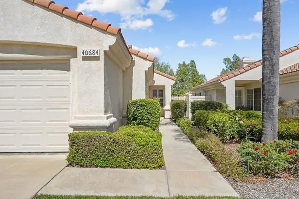 Property Slideshow image 3 of 47 | 40684 corte albara, Murrieta, CA, 92562