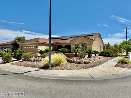 Property Slideshow image 3 of 43 | 2060 tiger links dr, Henderson, NV, 89012