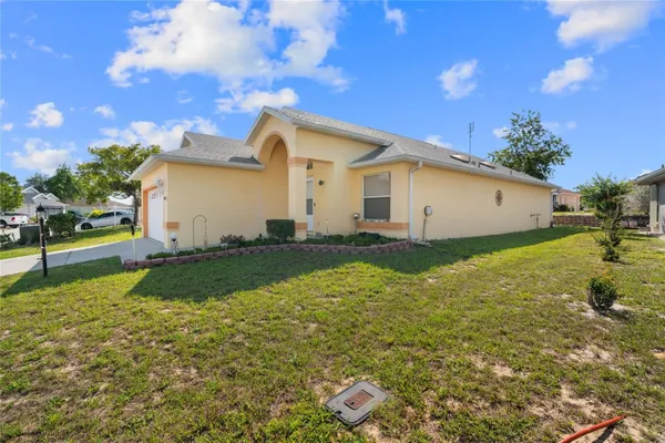 Property Slideshow image 3 of 28 | 10468 s drew bryant cir, Floral City, FL, 34436