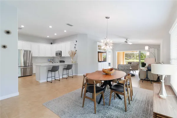 Property Slideshow image 3 of 62 | 6063 benevento dr, Sarasota, FL, 34238