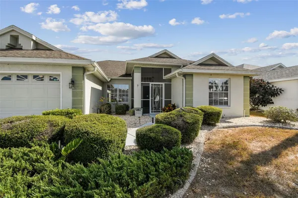 Property Slideshow image 2 of 39 | 2305 e del webb blvd, Sun City Center, FL, 33573