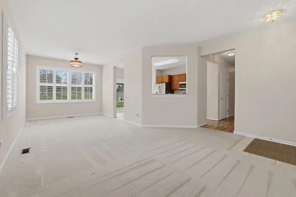 Property Slideshow image 3 of 28 | 12175 quail ridge dr 12175, Huntley, IL, 60142