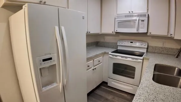 Property Slideshow image 3 of 47 | 6330 genesee ave 213, San Diego, CA, 92122