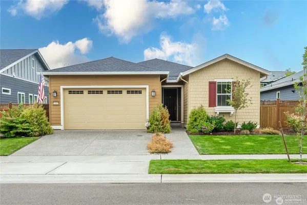 Property Slideshow image 2 of 36 | 14605 179th ave, Bonney Lake, WA, 98391