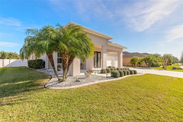 Property Slideshow image 3 of 56 | 527 luna bella ln, New Smyrna Beach, FL, 32168