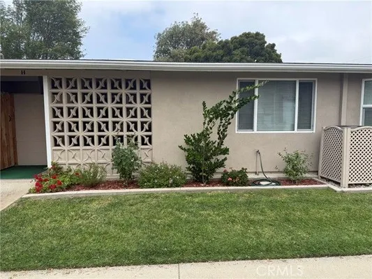 Property Slideshow image 2 of 24 | 1260 northwood rd, Seal Beach, CA, 90740