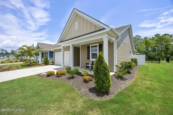 Property Slideshow image 3 of 67 | 3025 lochgreen cir 2025, Leland, NC, 28451